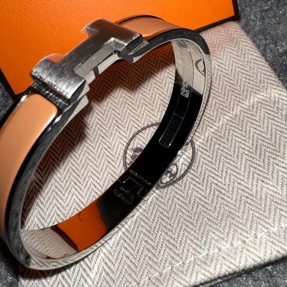 Men’s Hermes Clic HH Bracelet - Size T5 - Gold Mat - NWT - Picture 5 of 7